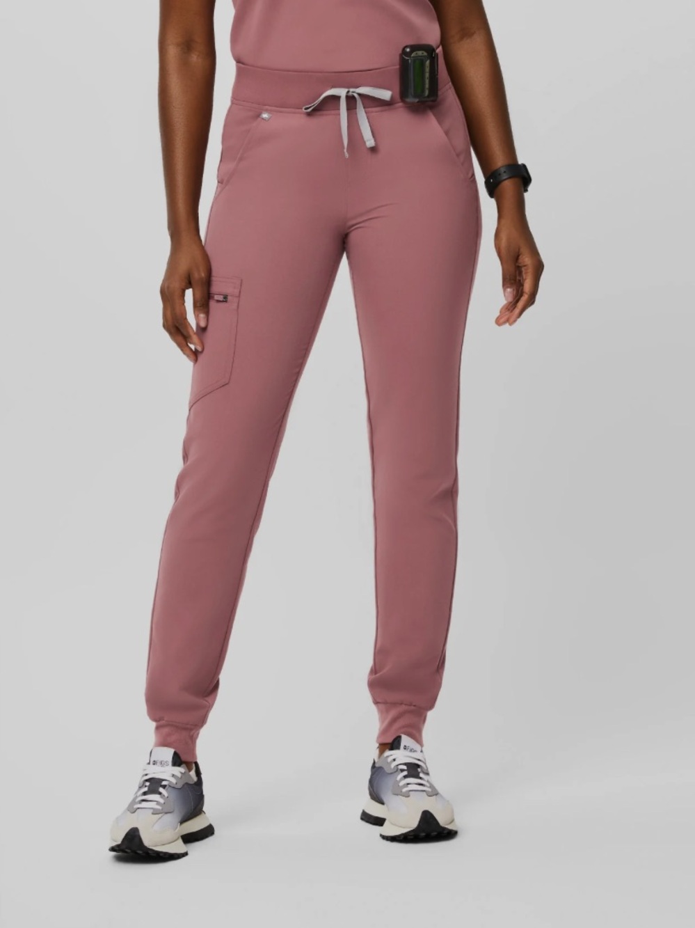 Figs Jogger Pants in Dusty Rose